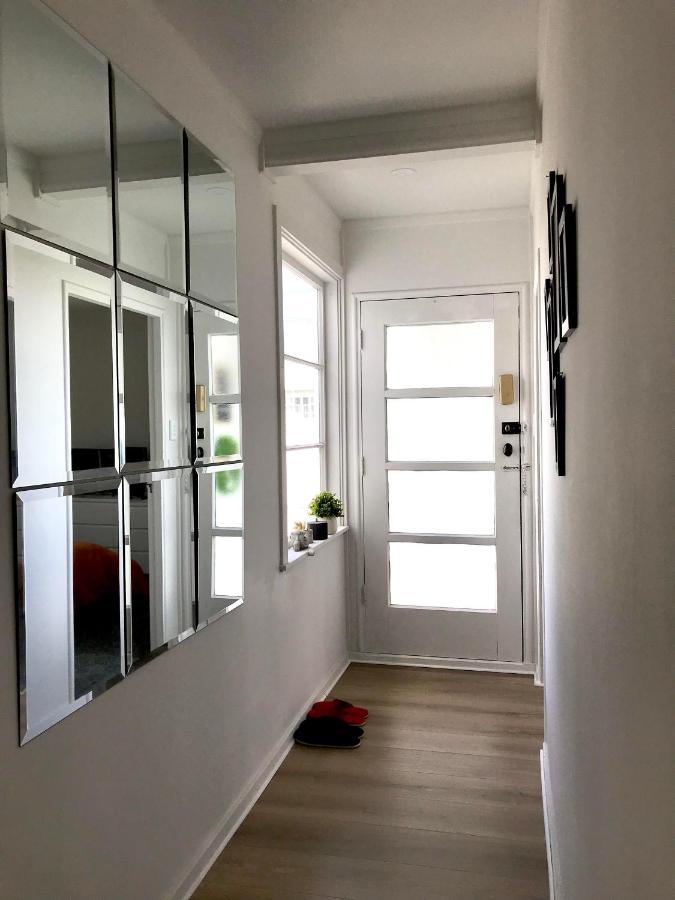 Bright & Comfy Stay In Newly Renovated Home With Parking Auckland Exterior foto