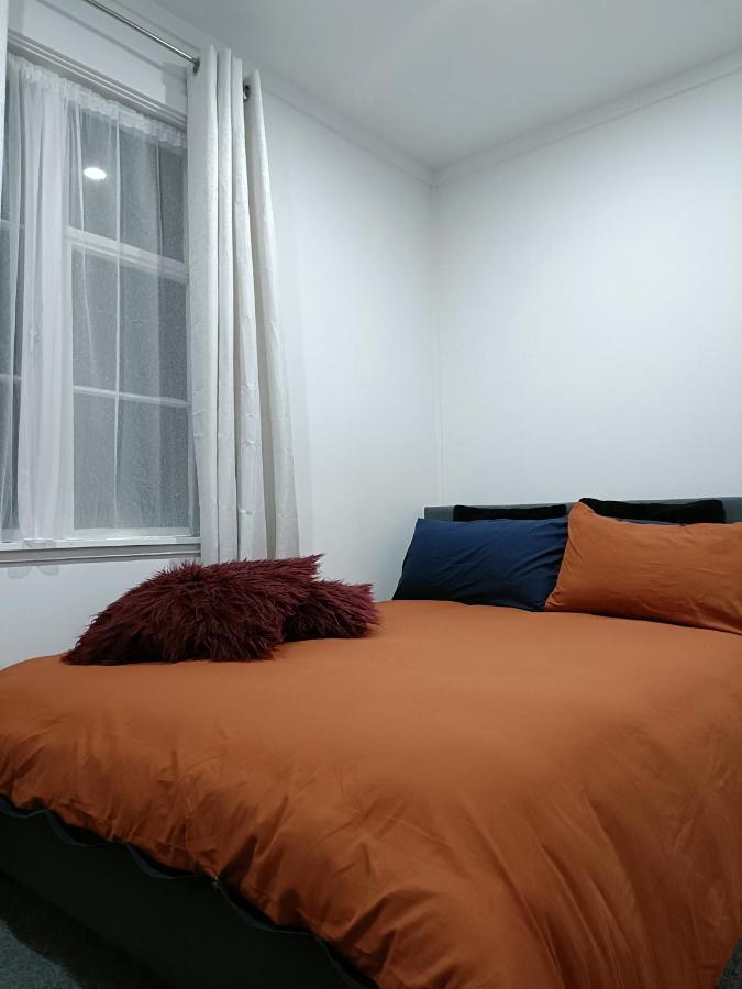 Bright & Comfy Stay In Newly Renovated Home With Parking Auckland Exterior foto